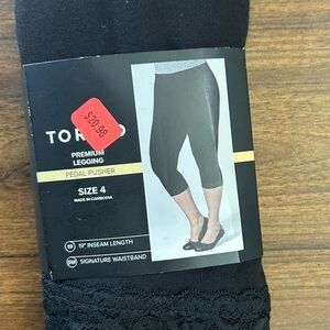 Torrid Legging Capri. Size 4.